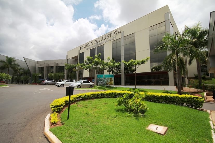 Aposentado por invalidez será indenizado após negativação por cobrança de óculos em MT