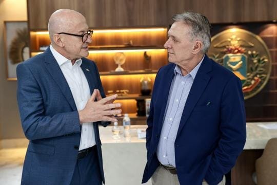 Conselheiro se reúne com governador e destaca avanços na educação em Mato Grosso