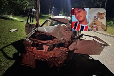 Acidente entre motocicletas e carro deixa dois mortos e outros três feridos na noite de sábado; vídeo