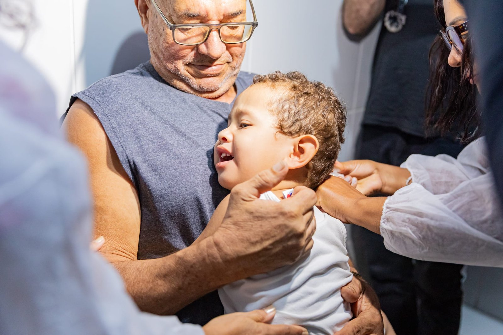 Prefeitura alerta para vacinação contra meningite e reforça imunização em 72 USFs