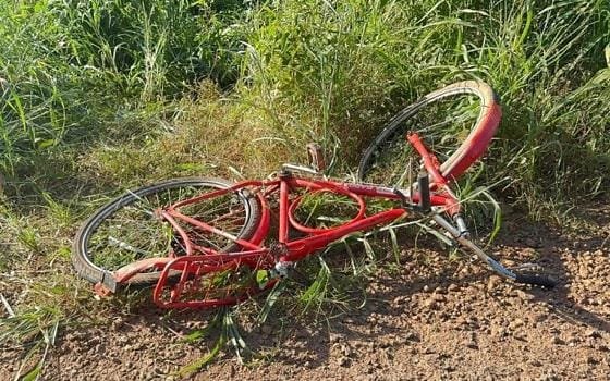 Ciclista de 71 anos morre após ser atropelado por caminhão em rodovia estadual