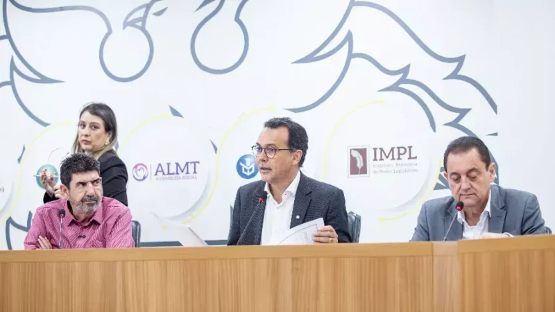 Comissão aprova convocação do secretário de Saúde para explicar demissões no SAMU