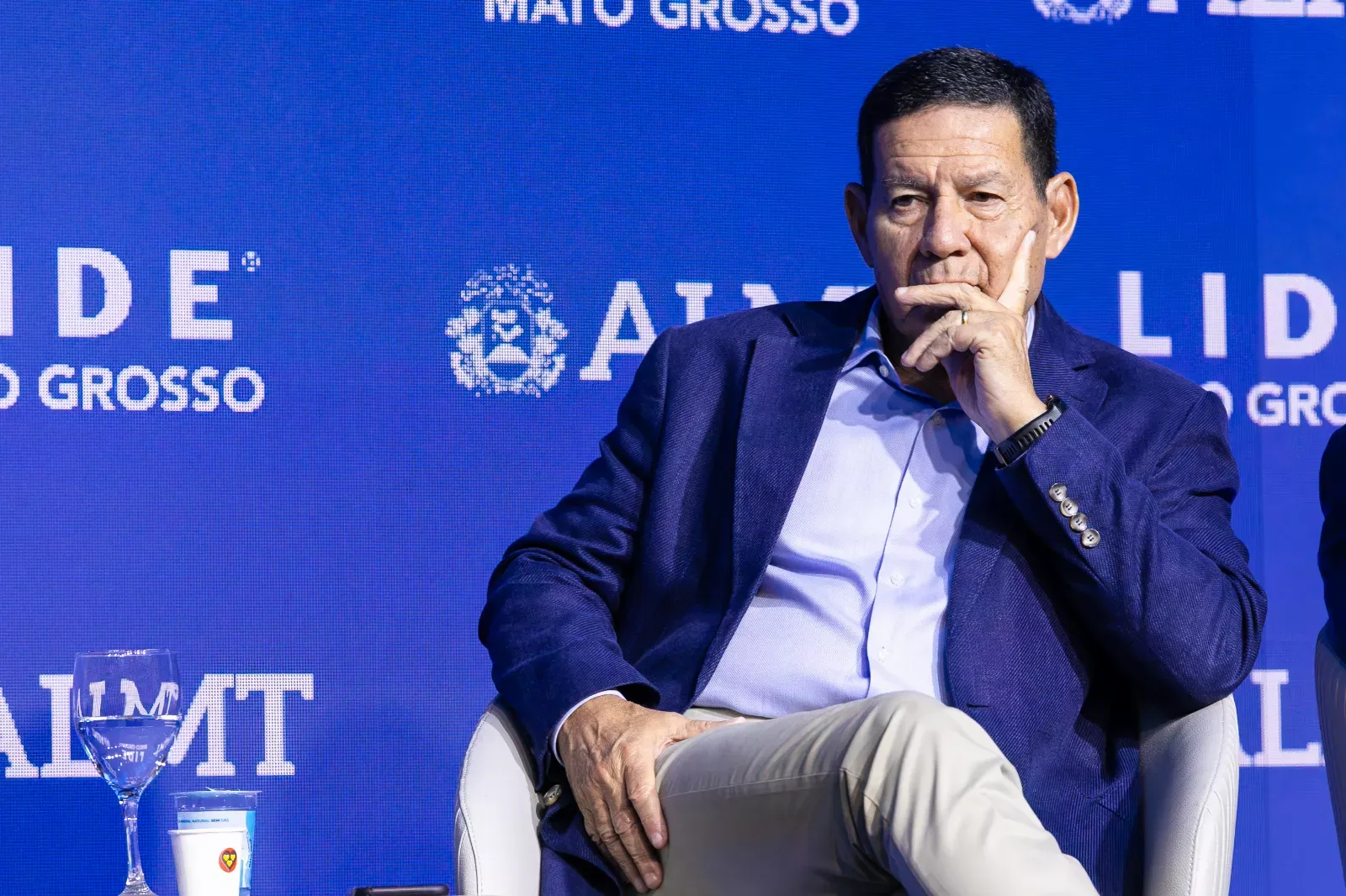 Em Cuiabá, Mourão diz que governo Lula “já se esgotou” e defende nova liderança