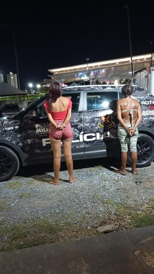 Rotam prende mãe e filha por tráfico de drogas e apreende entorpecentes e dinheiro