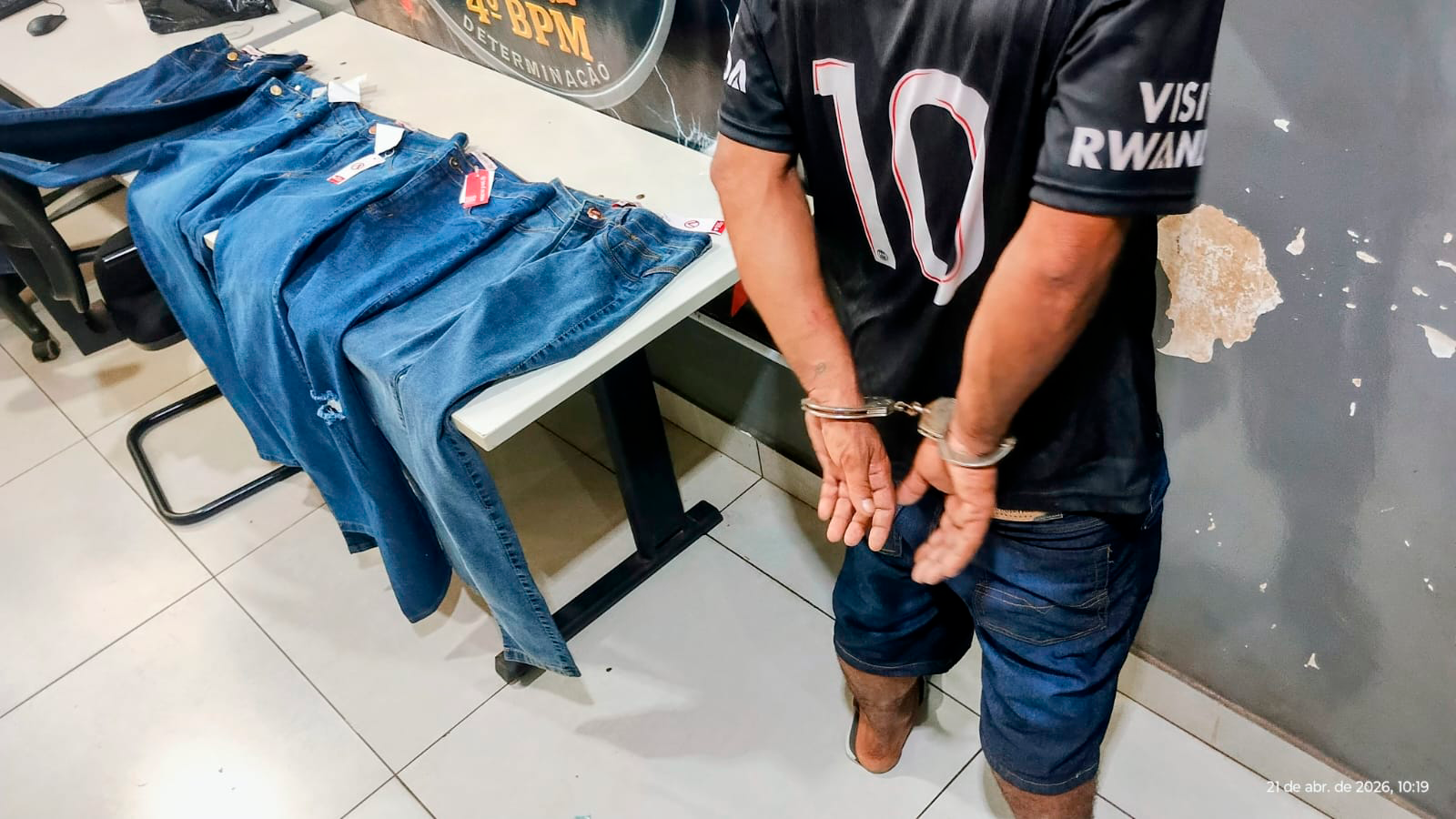 GM recupera produtos e prende bandido por furto de loja no centro de Várzea Grande