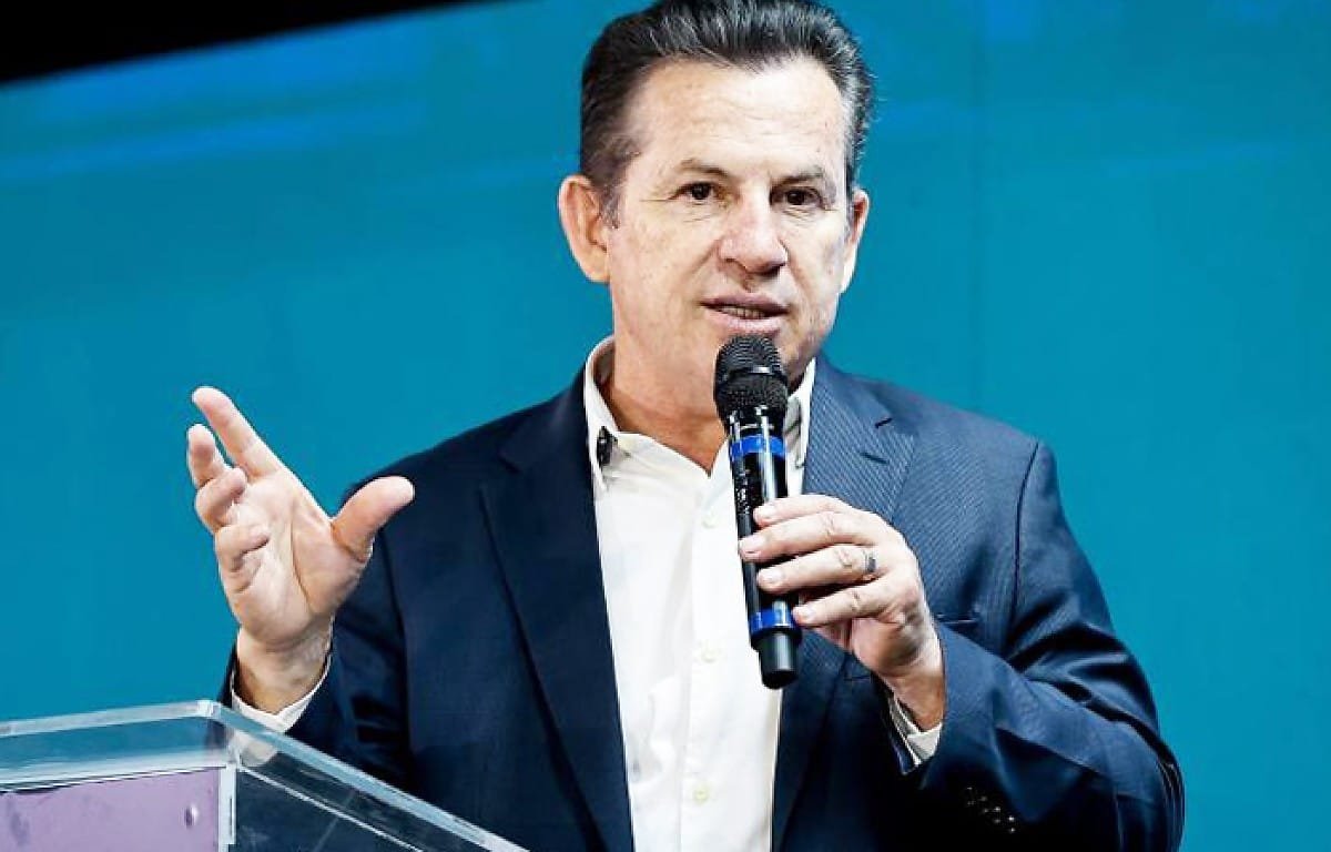 Mauro Mendes projeta vitória de Flávio Bolsonaro em MT: “tempo do PT acabou”