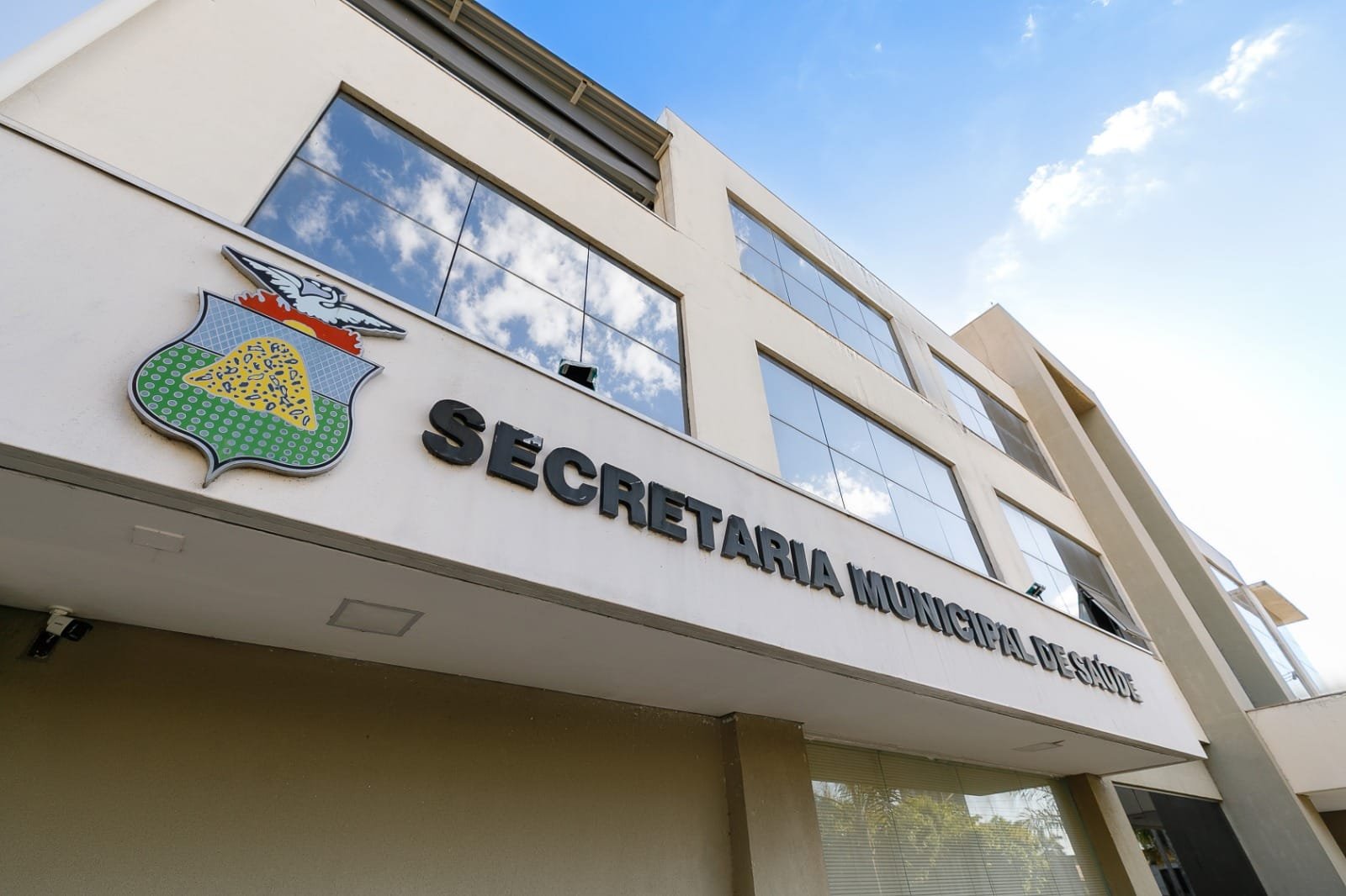 Saúde mantém atendimento de urgência 24h no feriado; serviços retornam na segunda