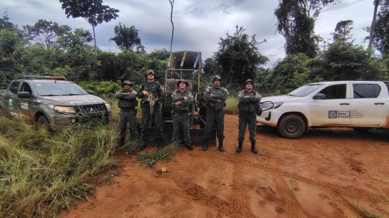 Polícia Ambiental apreende maquinário por extração ilegal de madeira em assentamento