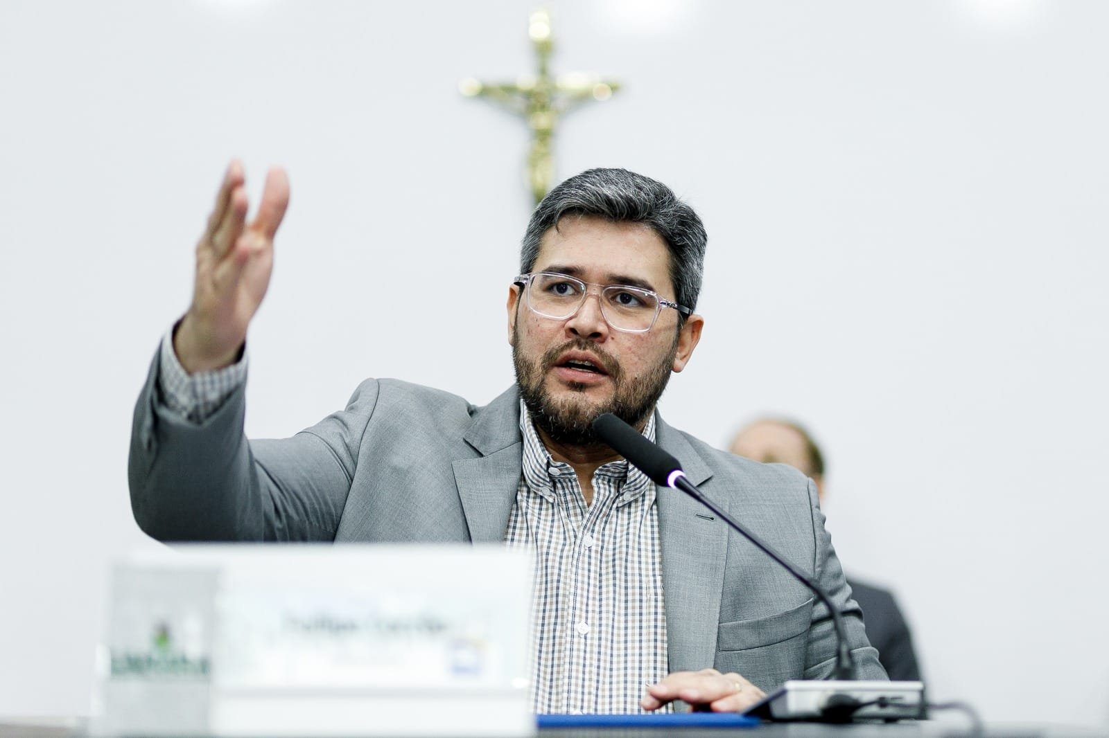 Abilio nomeia Fellipe Corrêa como secretário após retorno de Chico 2000 à Câmara de Cuiabá