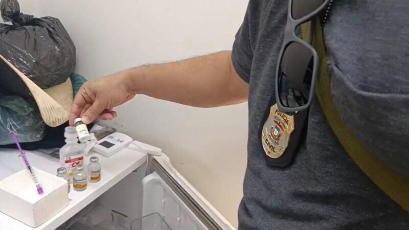 Dona de clínica interditada é presa por se passar por médica em Cuiabá e venda de remédios vencidos