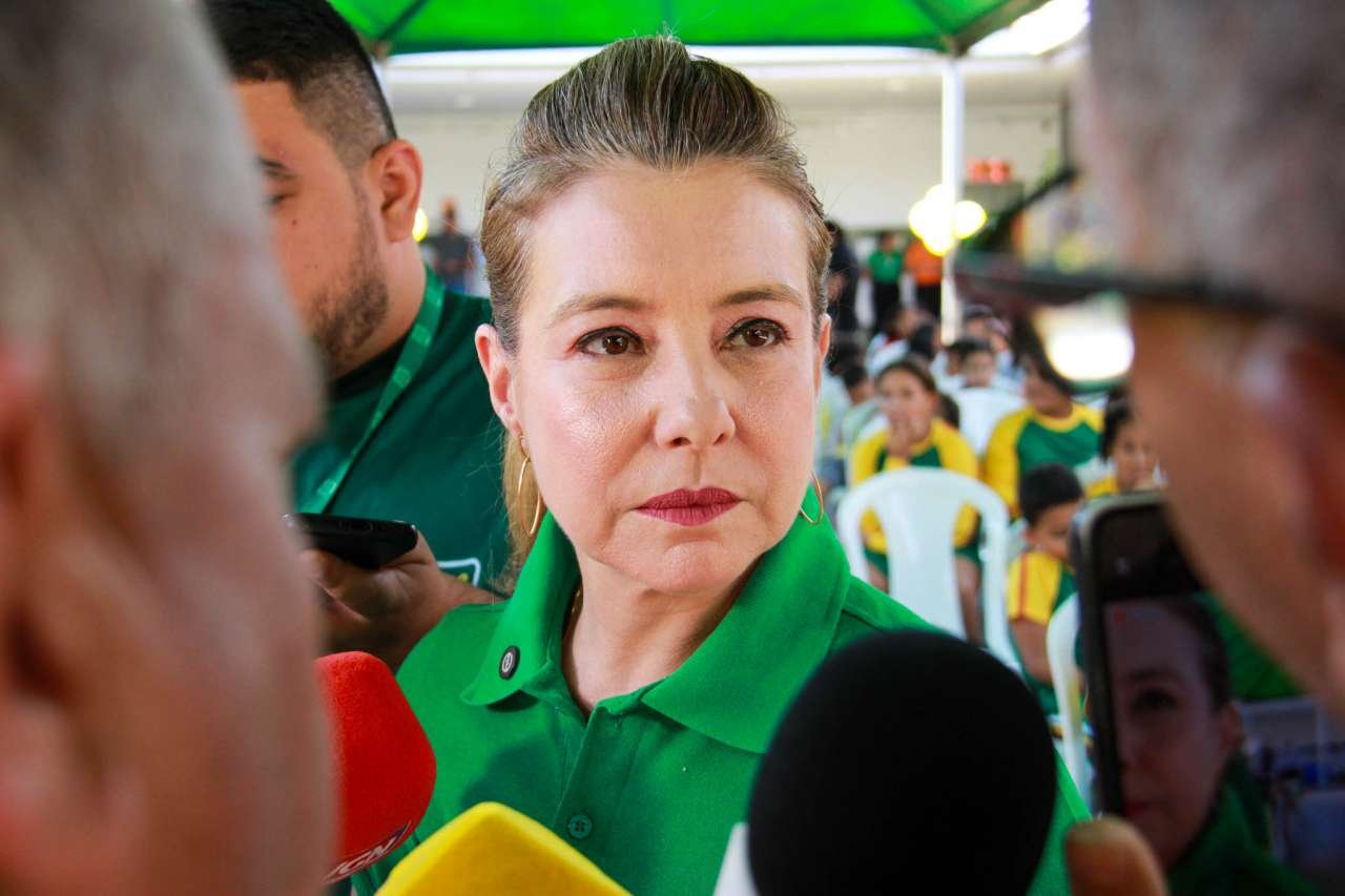 “Dei Educação e DAE por apoio e fui traída”, afirma Flavia Moretti após renúncia de vice-prefeito