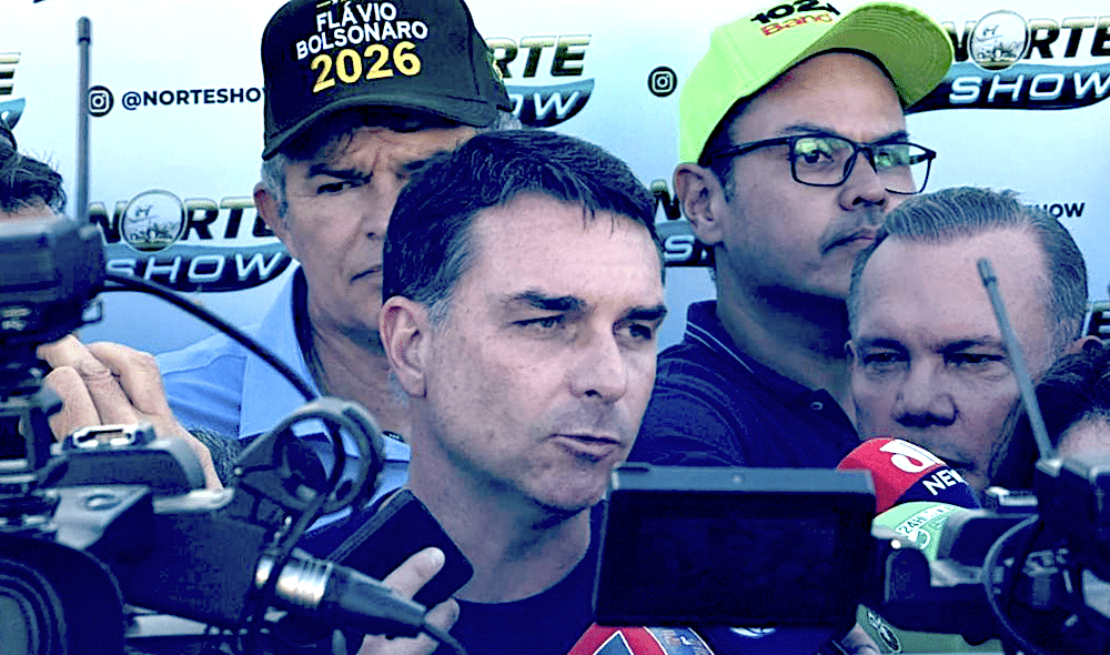 Em Sinop, Flávio Bolsonaro critica STF por tentar desiquilibrar as eleições