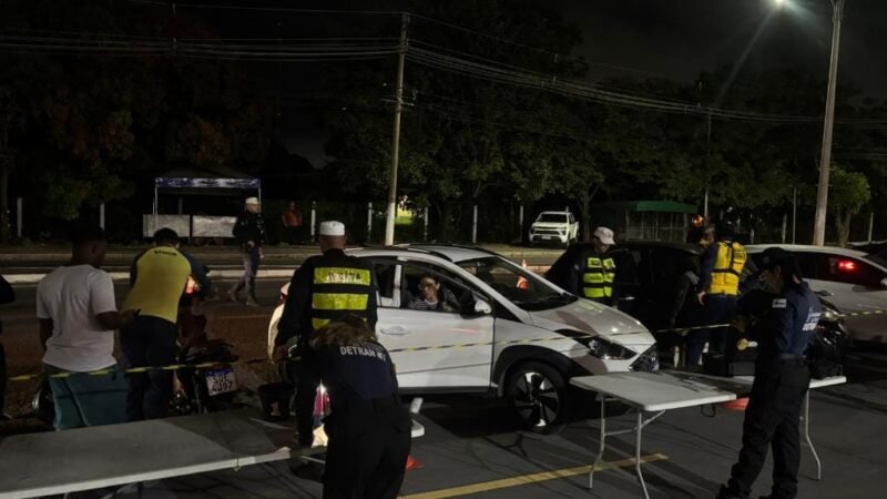 Operação Lei Seca prende 12 condutores e remove 45 veículos em avenida de Cuiabá