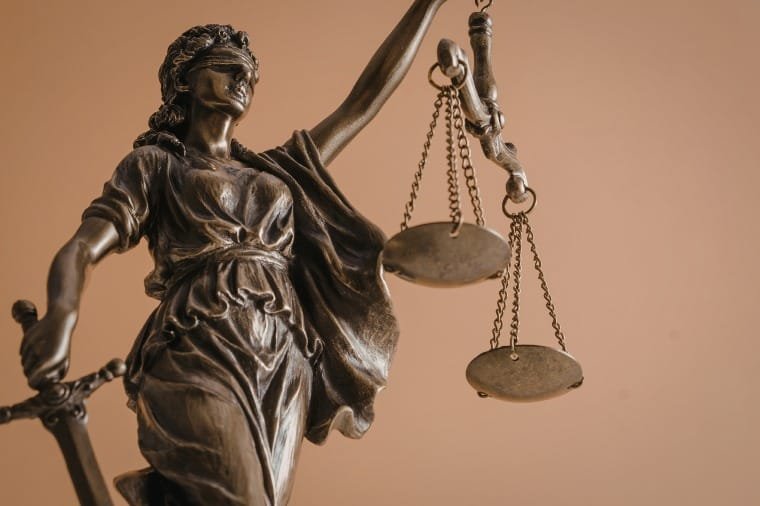 Homem que matou rival com  golpes de faca após discussão é condenado a 16 anos em Cuiabá