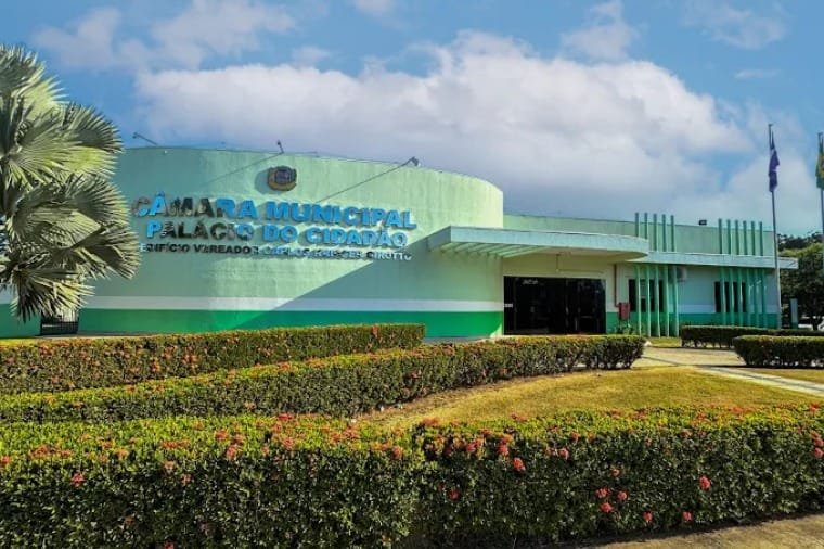 Liminar suspende contrato de R$ 1 milhão e pagamentos da Câmara com empresa de engenharia