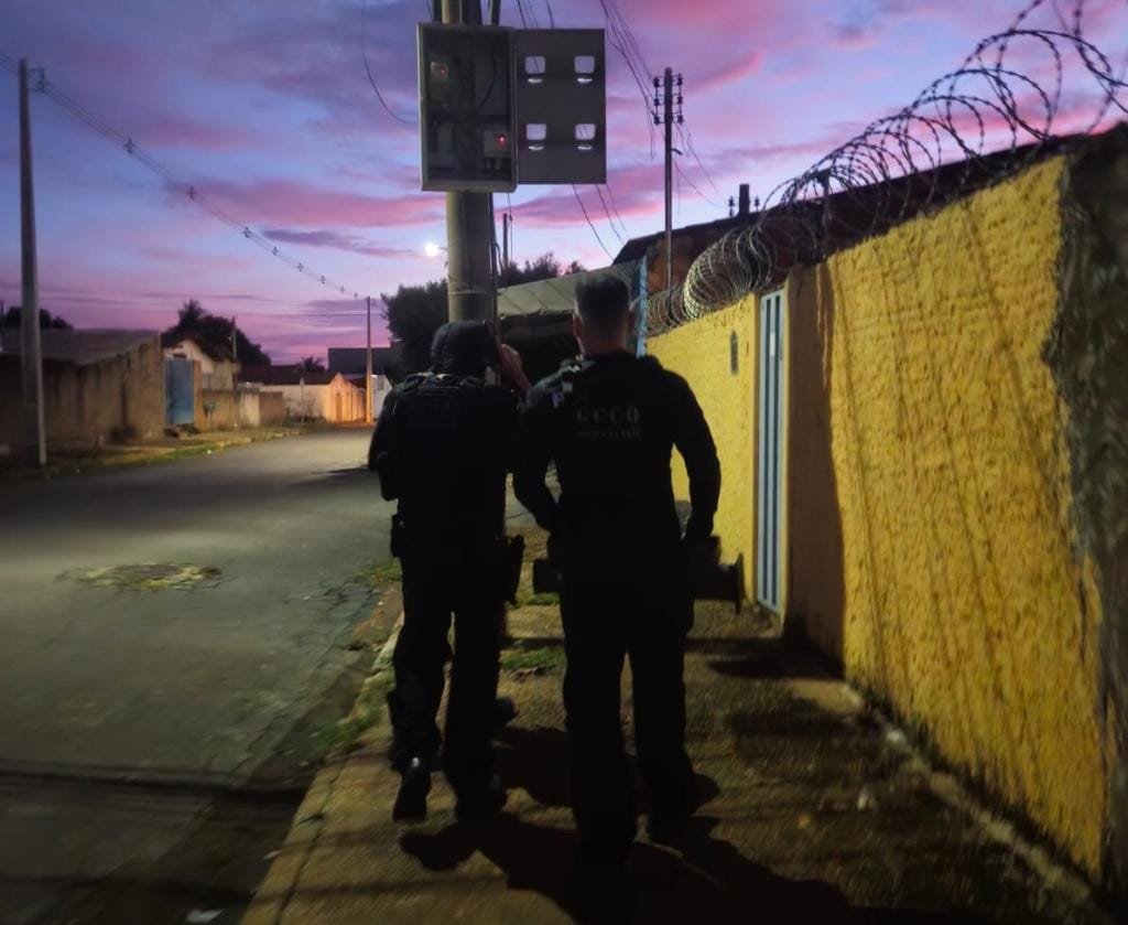 Quadrilha é presa por fazer família refém e tentativa de roubo a cooperativa de crédito em Cuiabá