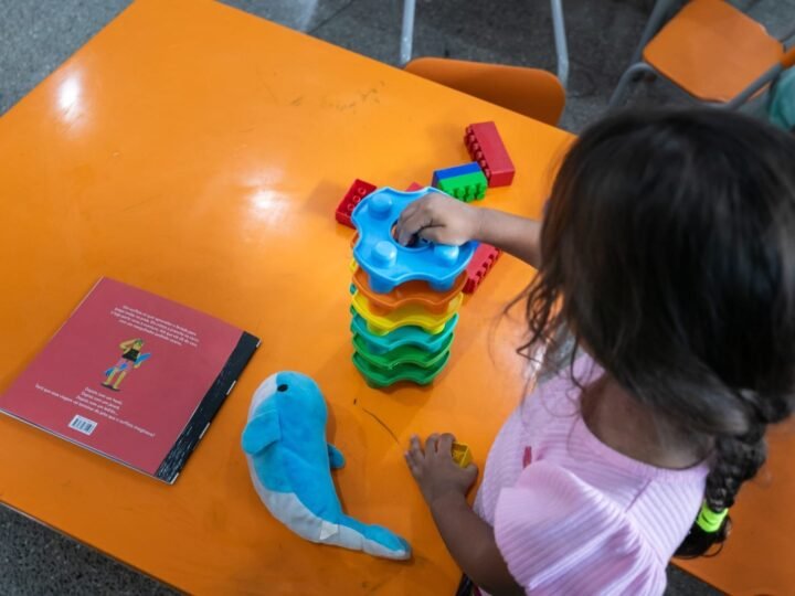 Cuiabá tem vagas abertas para crianças de 0 a 4 anos na rede pública; veja lista