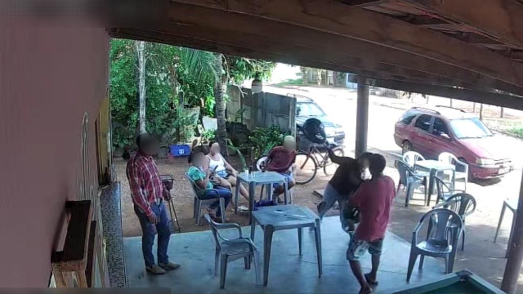 Polícia Civil indicia mulher por morte de homem após desferir golpes de capacete na cabeça