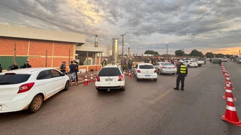 Blitz prende seis motoristas por embriaguez desobediência e porte ilegal de arma em VG