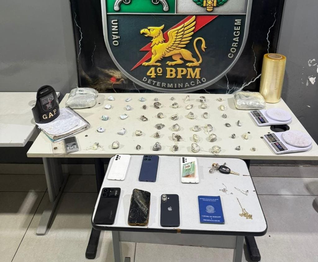 Polícia Militar recupera veículo roubado em Minas Gerais e prende quadrilha por tráfico