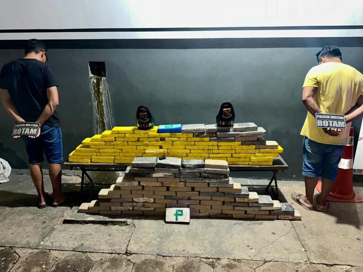 Rotam apreende 146 tabletes de cocaína e prende dupla por tráfico de drogas em Livramento