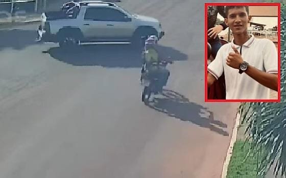 Carro invade preferencial de rua, atinge moto e jovem de 22 anos morre em MT; veja vídeo
