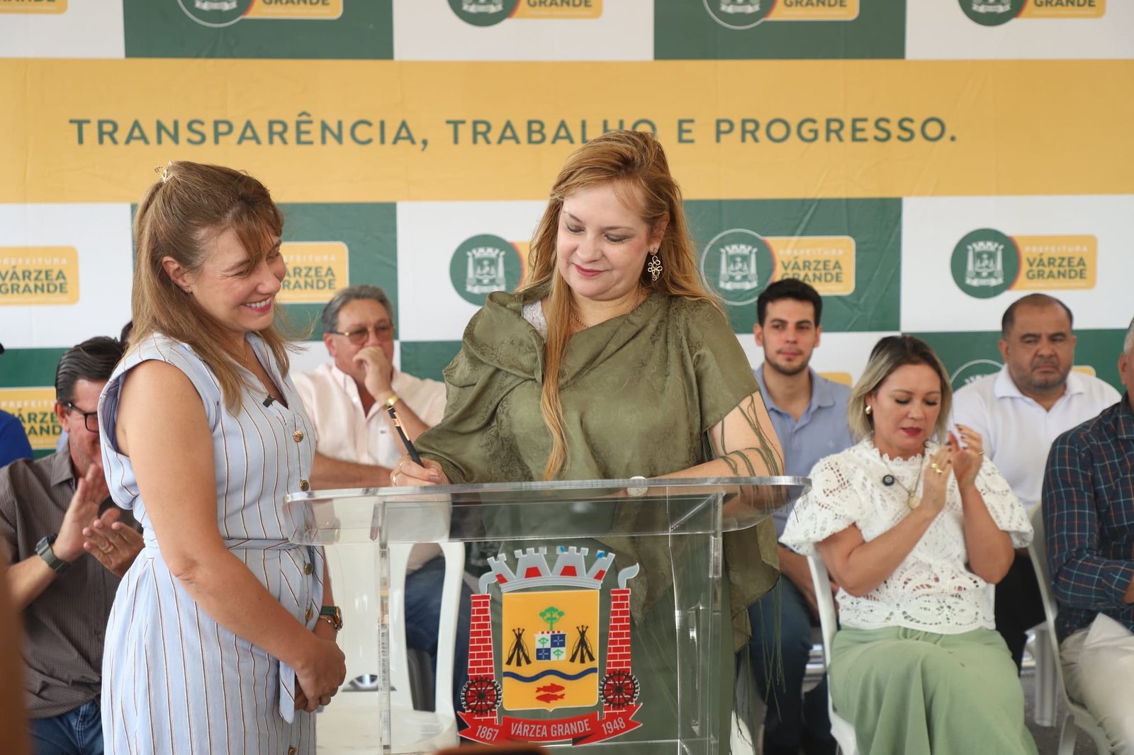 Valéria Nogueira toma posse como nova secretária de Saúde de Várzea Grande