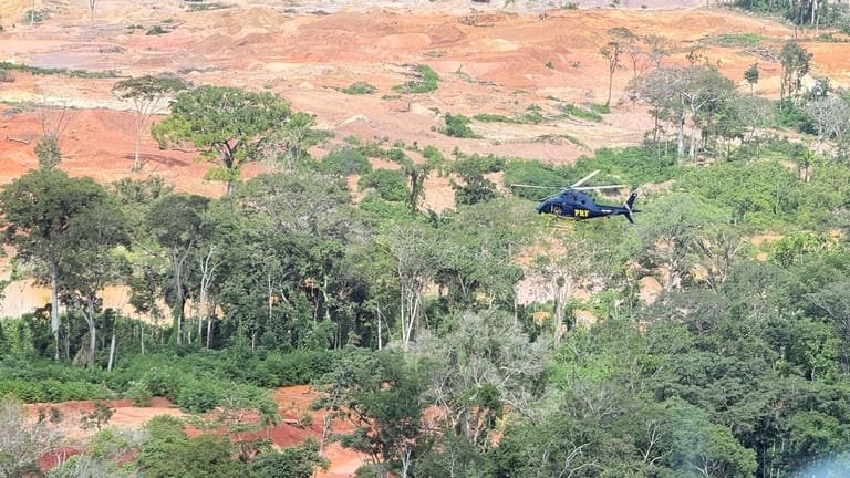 PRF prende membros de facção criminosa com ouro de garimpo ilegal em terra indígena de MT