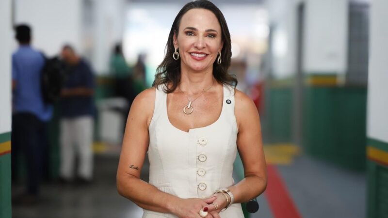 Enfermeira deixa Saúde de Várzea Grande e assume comando da pasta na capital