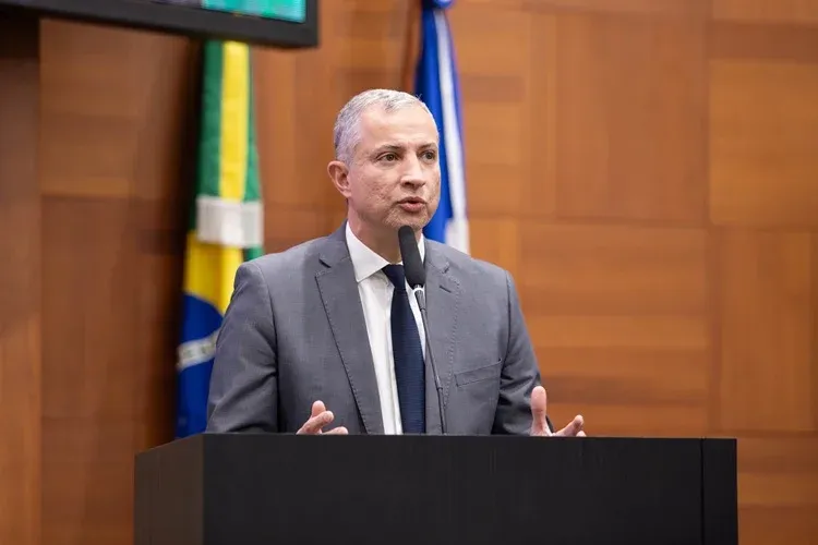 Faissal chama Flávio Bolsonaro de “mais moderado” e afirma  que senador supera governador de SP