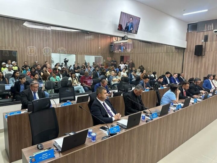 Câmara vai solicitar perícia em áudios atribuídos à prefeita sobre corrupção de vereadores