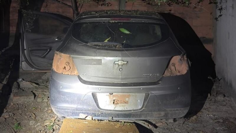 Cinco são presos em carro furtado com drogas e contrabando de ‘Mounjaro’