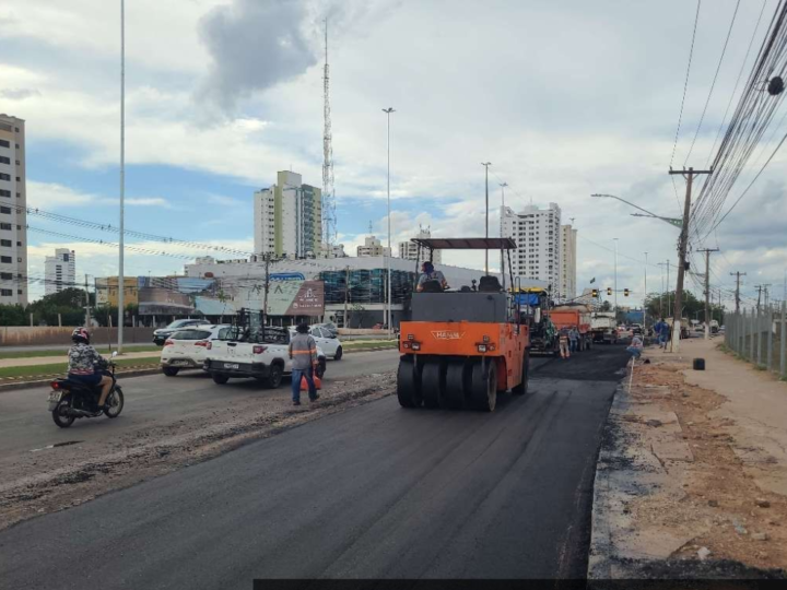 Obras seguem com recuperação do asfalto na Avenida do CPA neste fim de semana na capital