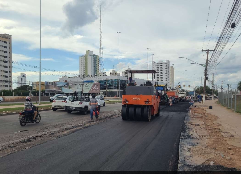 Obras seguem com recuperação do asfalto na Avenida do CPA neste fim de semana na capital