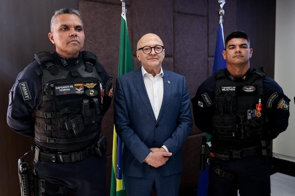 Governador condecora PMs por atos de bravura: “Vale o sacrifício e esforço”, afirma sargento