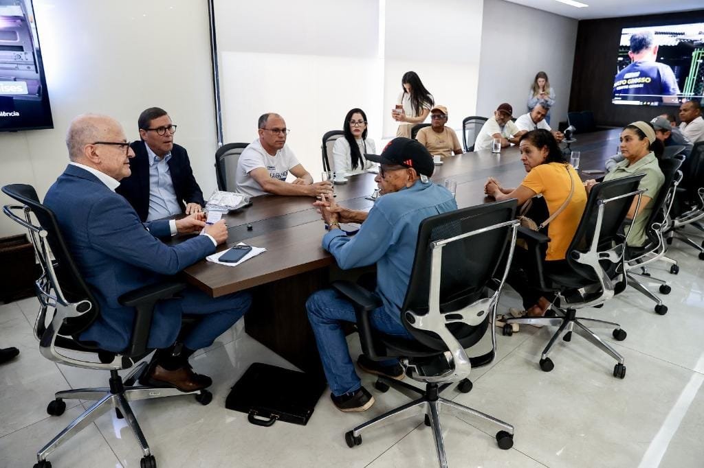 Após reunião, governador autoriza construção de nova feira livre em Várzea Grande