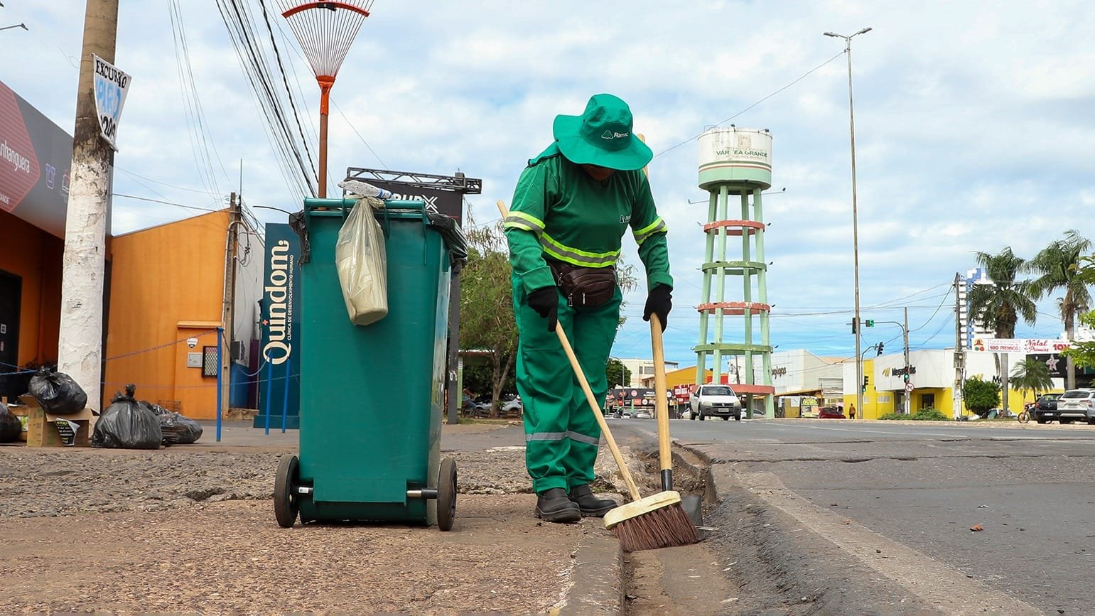 TCE apura sobrepreço em contrato de R$ 14 milhões sem licitação pela Prefeitura de Várzea Grande