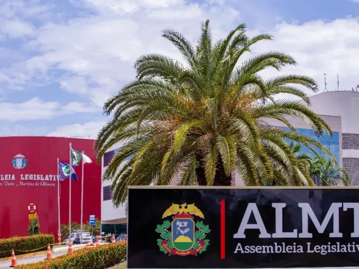 Assembleia inicia mês de maio com agenda intensa de sessões, comissões e homenagens; veja