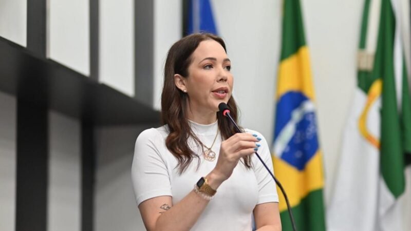 Vereadora protocola pedido para abrir CPI após suspeita de rombo milionário na Educação