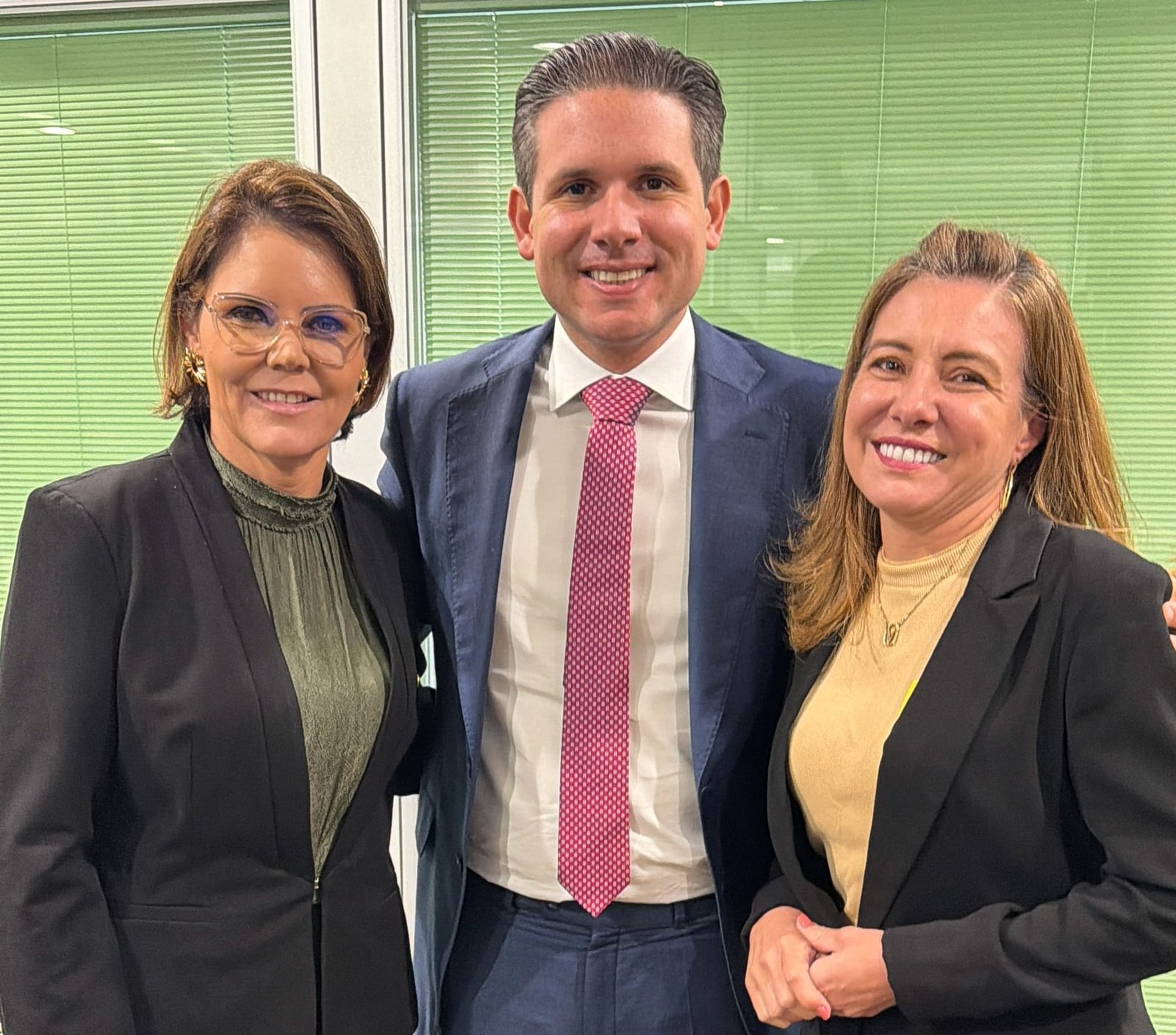 Prefeita de VG busca recursos com presidente da Câmara Federal e deputados de MT