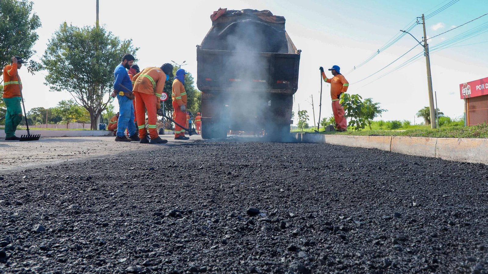 Em cinco dias, Várzea Grande realizou recuperação de ruas e avenidas em 12 bairros
