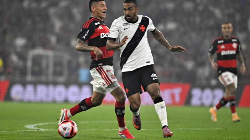 Flamengo e Vasco se enfrentam neste domingo (3); veja horário e escalações