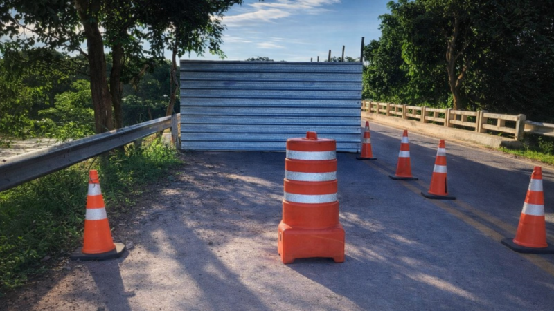 Sinfra restringe passagem de veículos pesados sobre ponte do rio Cuiabá na rodovia MT-010