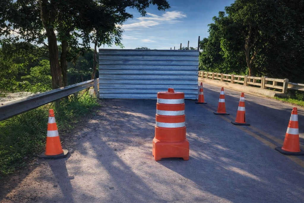Sinfra restringe passagem de veículos pesados sobre ponte do rio Cuiabá na rodovia MT-010