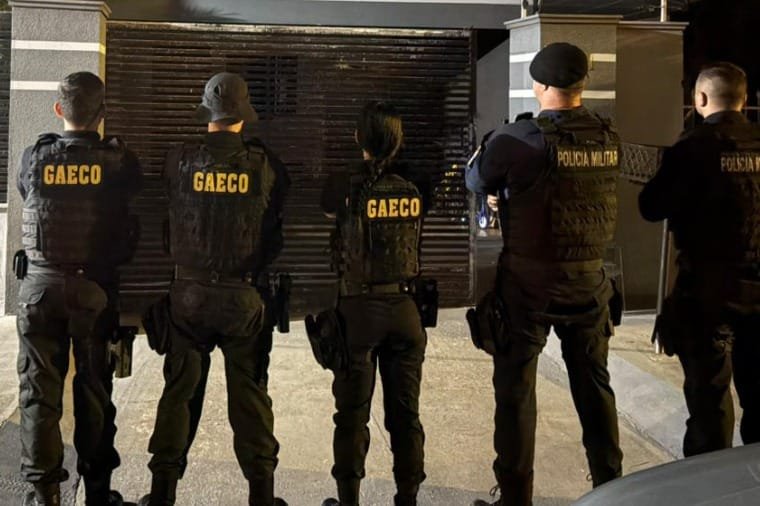 Gaeco cumpre mandado em MT contra esquema de corrupção e fraude em licitações em Santa Catarina