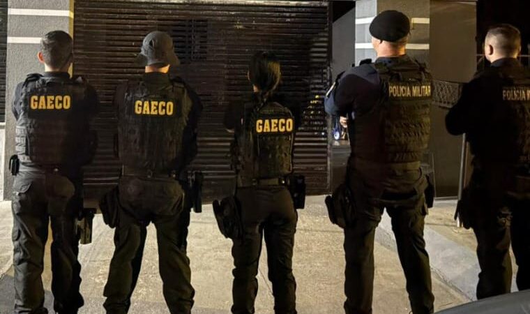 Gaeco cumpre mandado em MT contra esquema de corrupção e fraude em licitações em SC