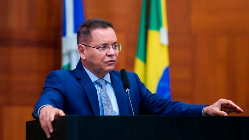 Botelho minimiza troca de farpas e diz que manterá boa relação com Mauro Mendes