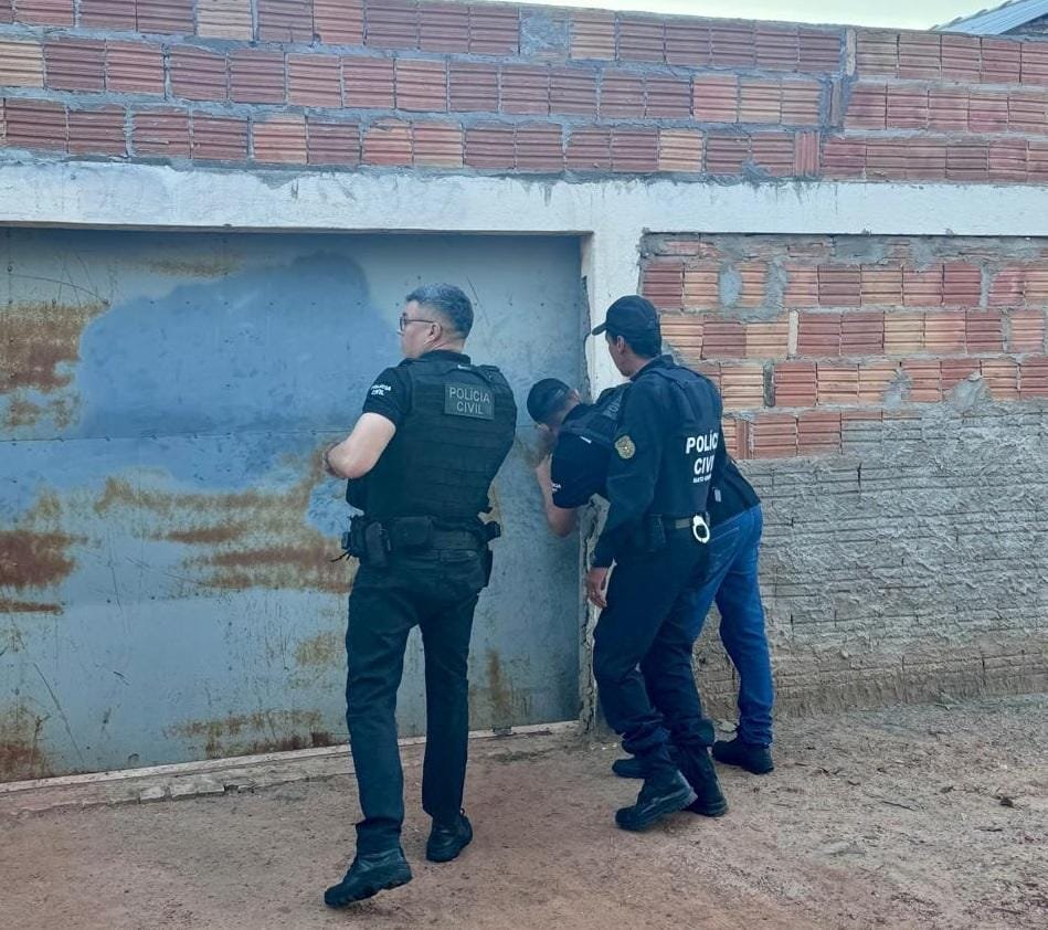 PC cumpre bloqueios de contas e prende dois por lavagem de R$ 1,6 milhão para facção criminosa