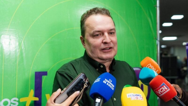 Max nega articulação para   majoritária e projeta eleição de seis estaduais e dois federais