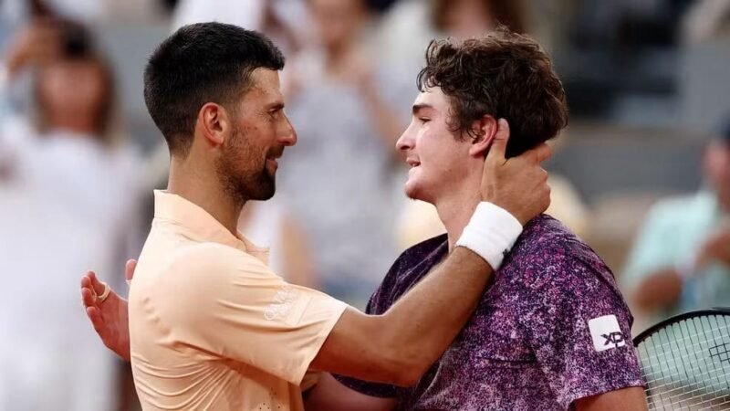 João Fonseca vira sobre Djokovic após quase 5h e vai às oitavas em Roland Garros